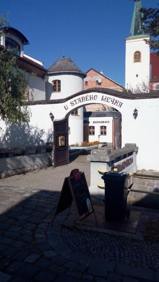 Penzion S Restauraci "U Mlyna Com" Litovel Exterior foto